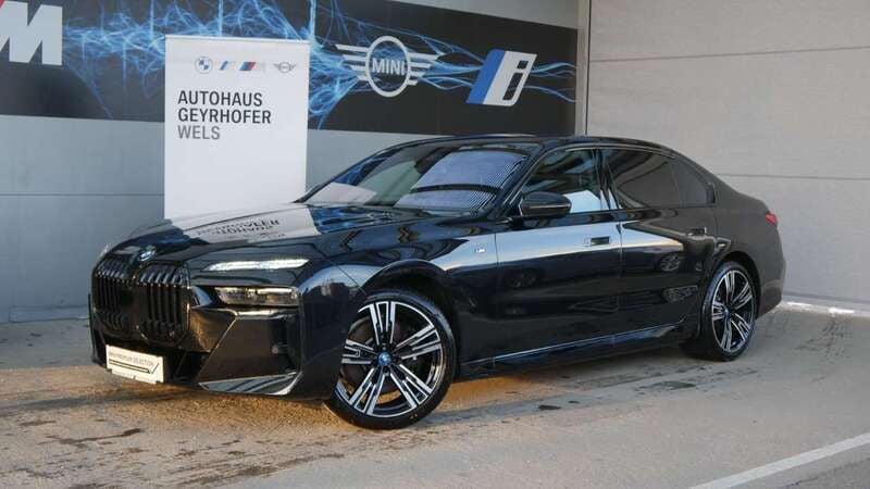 Saphirschwarz Gebraucht 2023 BMW i7 Executive Limousine | € 115.980 - Bild 1/4