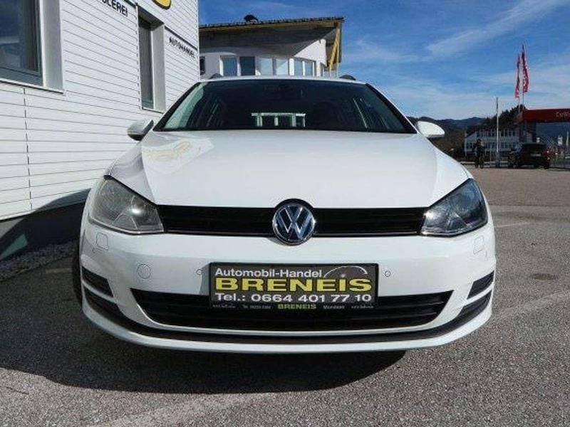 Gebraucht VW Golf VII Trendline 90 PS (66 kW) 2016 Weiß Kombi