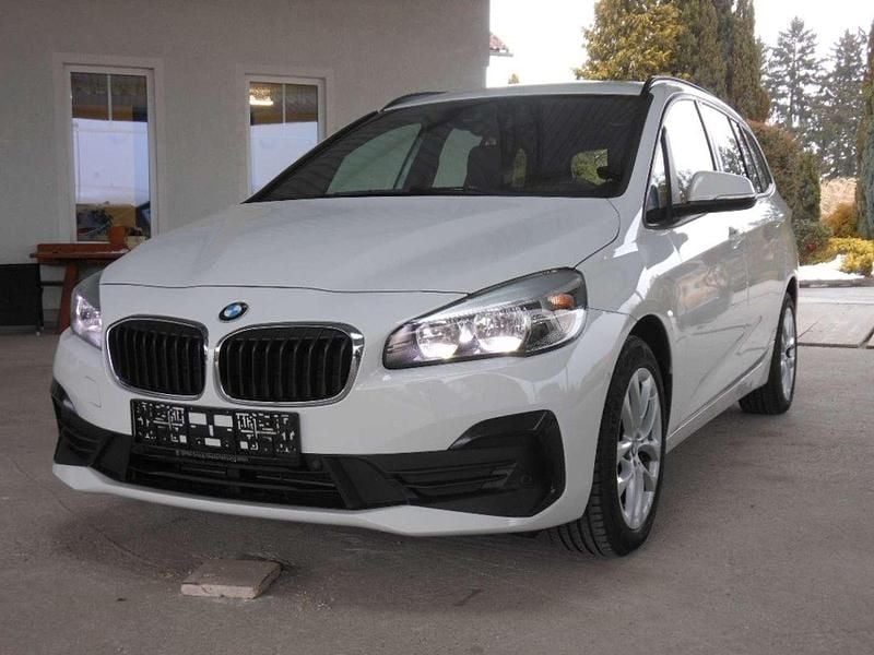 Gebraucht BMW 218 Gran Tourer Advantage 150 PS (110 kW) 2019 Weiß Van / Kleinbus