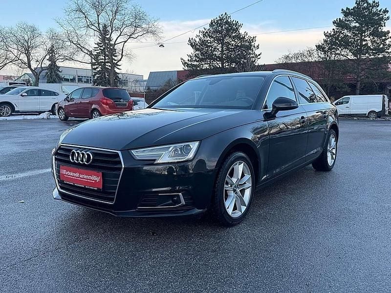 Gebraucht Audi A4 Sport 150 PS (110 kW) 2018 Schwarz Kombi
