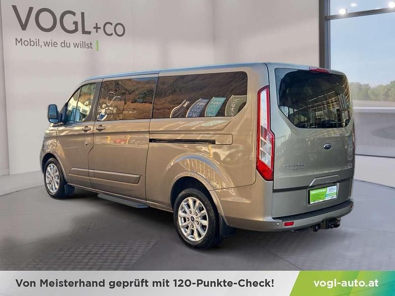 Gebraucht Ford Transit Tourneo 131 PS (96 kW) 2021 Grau Van / Kleinbus