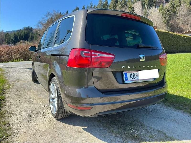 Gebraucht Seat Alhambra 140 PS (102 kW) 2014 Braun Van / Kleinbus