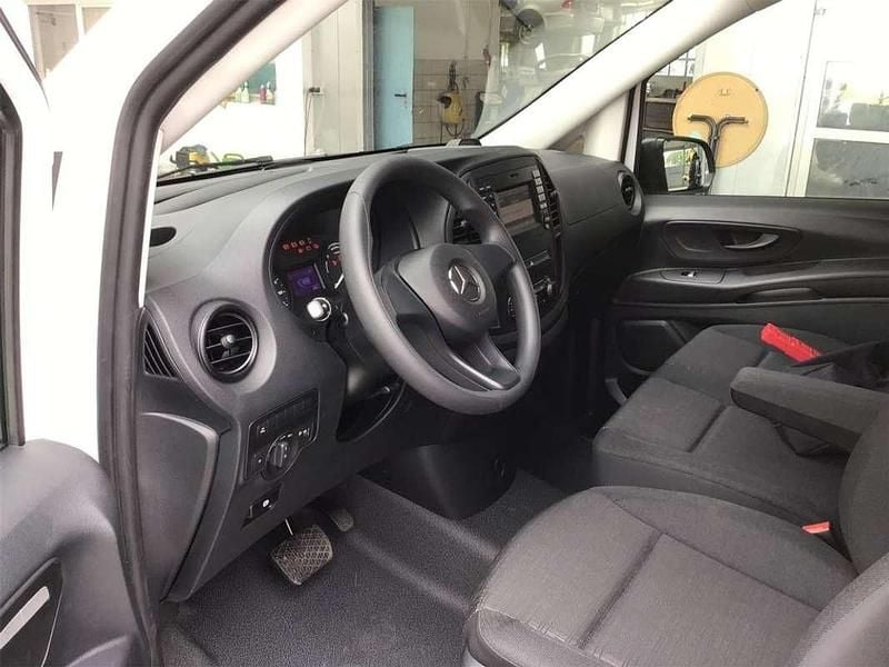 Gebraucht Mercedes Vito 116 PS (85 kW) 2019 Weiß Van