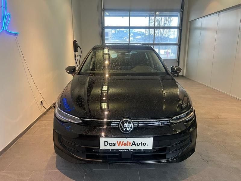 Neu VW Golf VIII 115 PS (84 kW) 2026 Schwarz  metallic Limousine