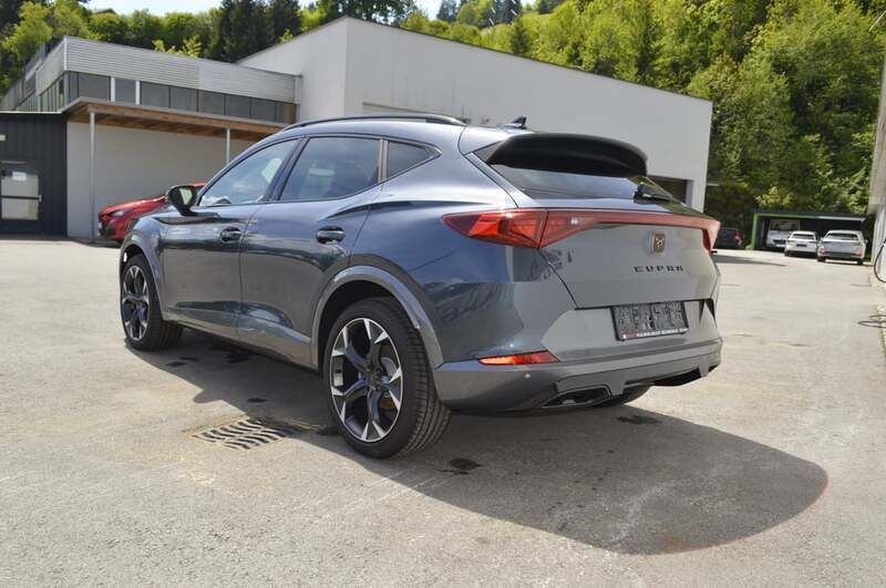 Gebraucht Cupra Formentor 190 PS (139 kW) 2024 Dunkelgrau  metallicperleffekt SUV
