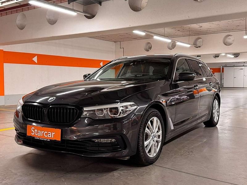 Gebraucht BMW 520 M Performance 190 PS (139 kW) 2017 Grau Kombi