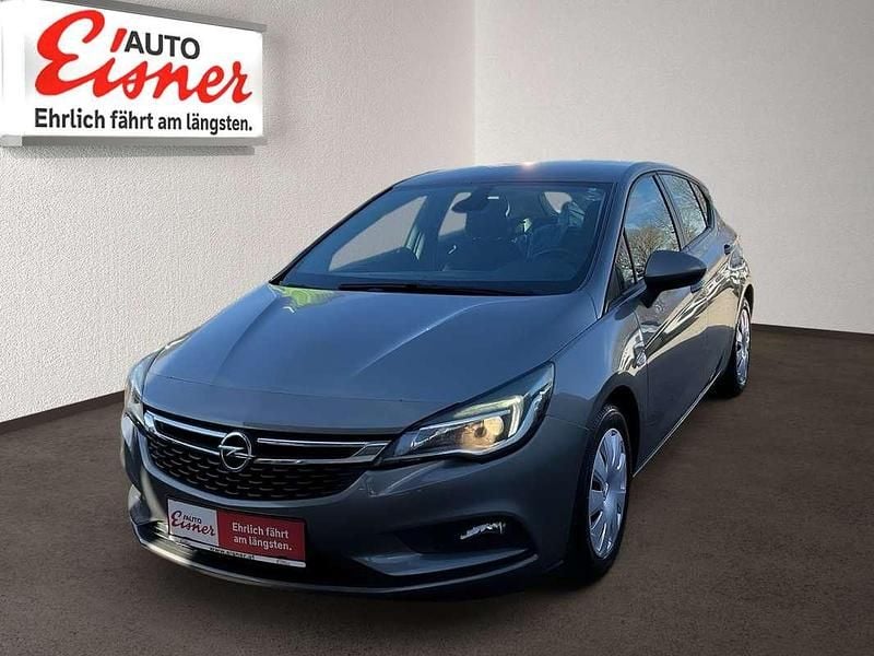 Gebraucht Opel Astra Edition 136 PS (100 kW) 2017 Beige Limousine