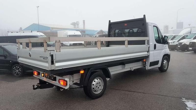 Gebraucht Fiat Ducato 177 PS (130 kW) 2019 Weiß Van