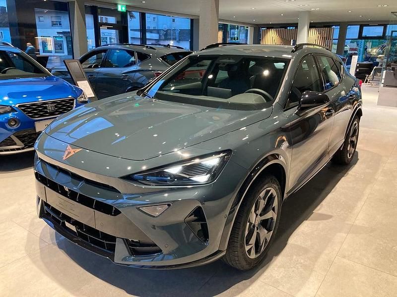 Dunkelblau normal Neu 2025 Cupra Formentor SUV | € 34.880 (Guter Preis) - Bild 1/4