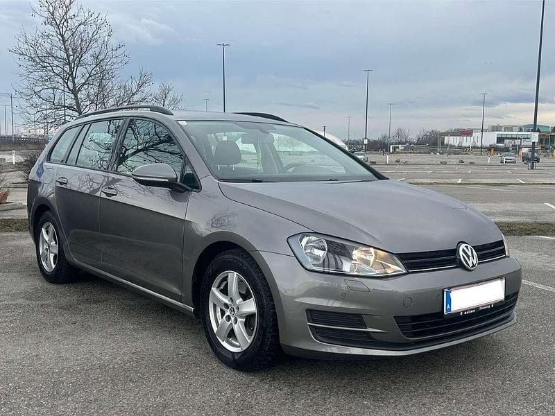 Gebraucht VW Golf Trendline 105 PS (77 kW) 2014 Limousine