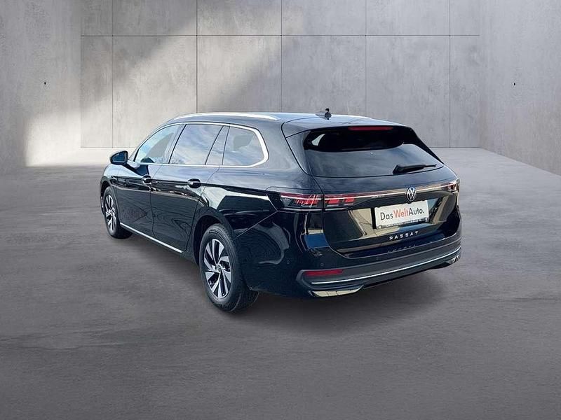 Gebraucht VW Passat Business 122 PS (89 kW) 2025 Schwarz  metallic Kombi