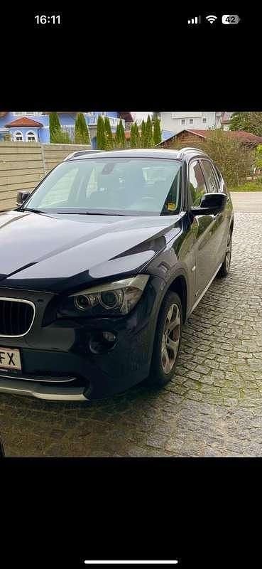 Schwarz Gebraucht 2011 BMW X1 SUV | € 8.990 (Fairer Preis) - Bild 1/4