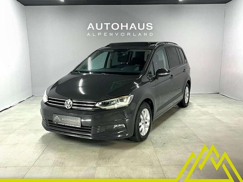 Silber Gebraucht 2018 VW Touran Van / Kleinbus | € 17.990 (Fairer Preis) - Bild 1/4