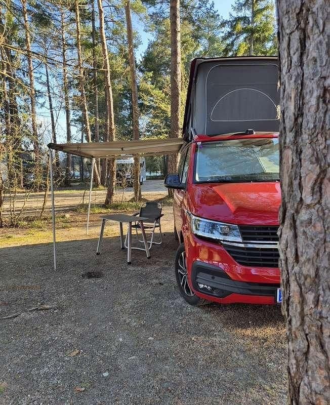 Gebraucht VW California California 150 PS (110 kW) 2023 Rot Van