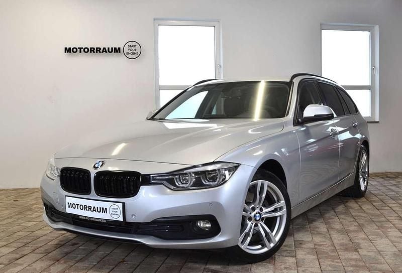 Silber Gebraucht 2017 BMW 320 M Sport Kombi | € 15.990 (Superpreis) - Bild 1/4