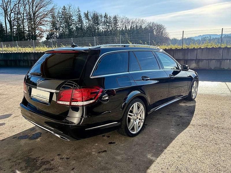 Gebraucht Mercedes E200 Avantgarde 136 PS (100 kW) 2013 Schwarz Kombi