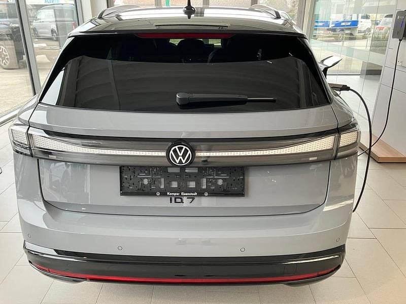 Neu VW ID.7 Pro 210 kW (286 PS) 2026 Mittelgrau  normal Kombi