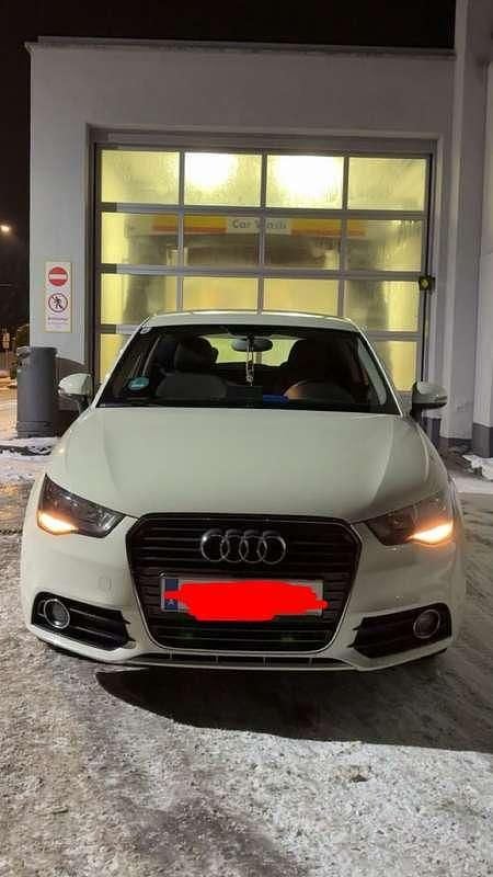 Gebraucht Audi A1 Attraction 86 PS (63 kW) 2011 Weiß Kleinwagen