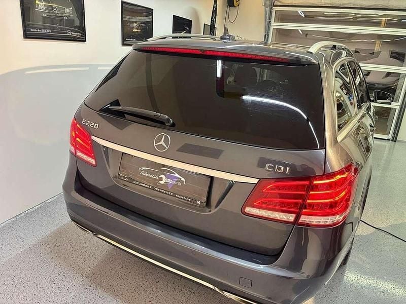 Gebraucht Mercedes E220 170 PS (125 kW) 2013 Grau Kombi