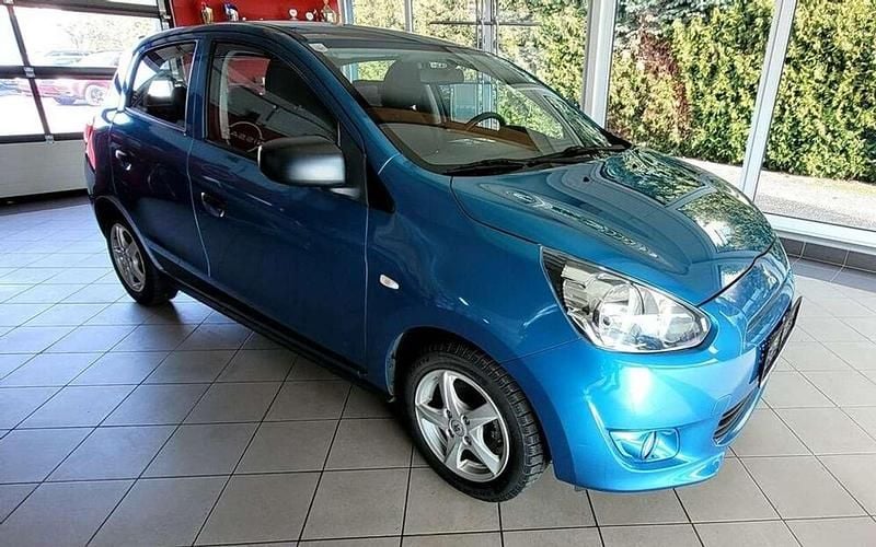 Gebraucht Mitsubishi Space Star Inform 71 PS (52 kW) 2015 Blau Kleinwagen