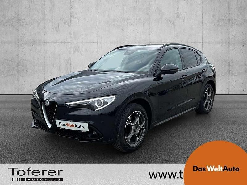 Schwarz metallic Gebraucht 2018 Alfa Romeo Stelvio Super SUV | € 18.900 (Etwas zu teuer) - Bild 1/4