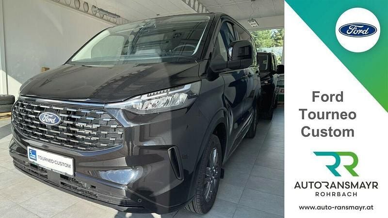 Neu Ford Tourneo Titanium 150 PS (110 kW) 2026 Van / Kleinbus