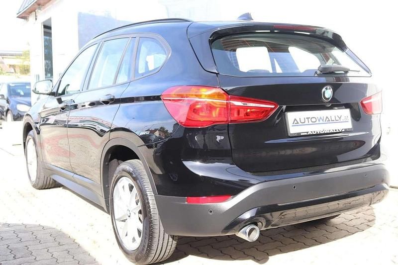 Gebraucht BMW X1 Advantage 116 PS (85 kW) 2022 Schwarz SUV