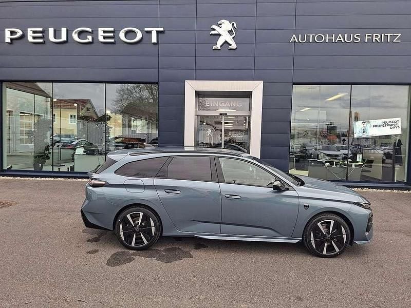 Neu Peugeot e-308 SW GTi 114 kW (156 PS) 2025 Blau Kombi