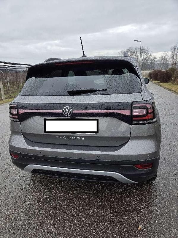 Gebraucht VW T-Cross Life 95 PS (69 kW) 2021 Grau SUV