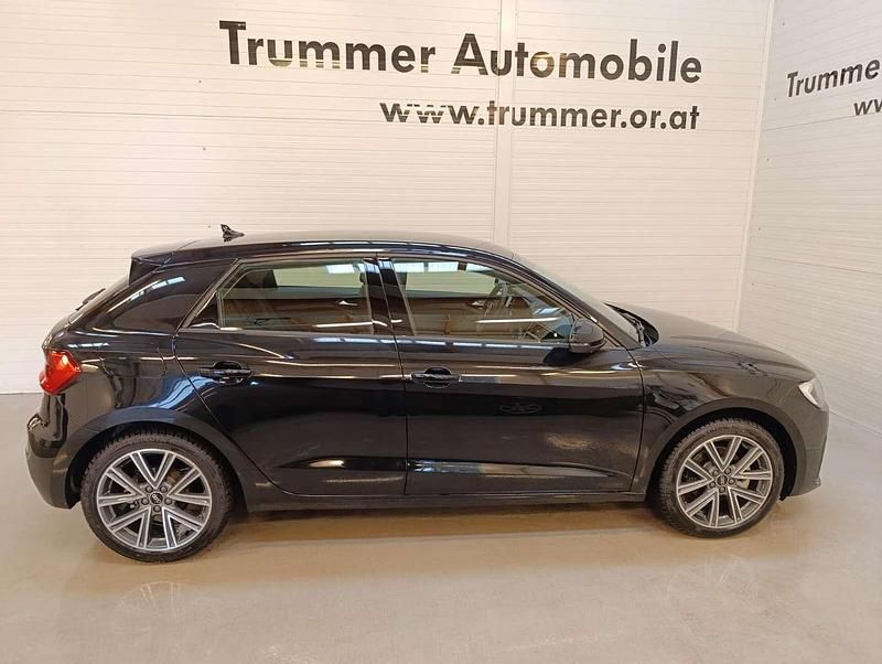 Neu Audi A1 116 PS (85 kW) 2025 Schwarz Limousine