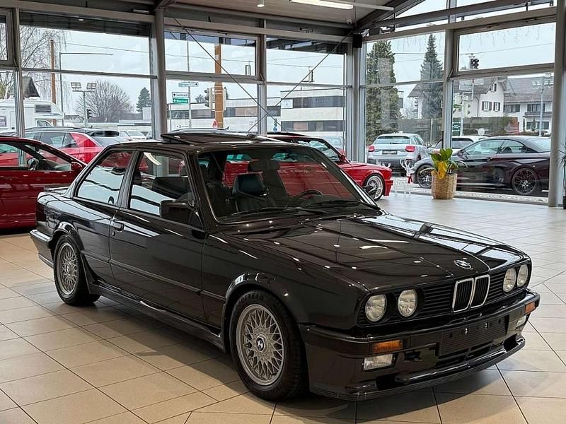 Gebraucht BMW 325 Shadowline 170 PS (125 kW) 1987 Schwarz Coupé