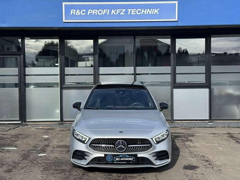 Gebraucht Mercedes A180 AMG line 116 PS (85 kW) 2018 Grau Kleinwagen