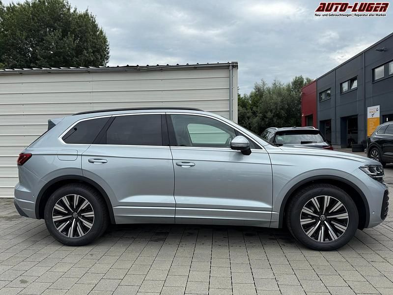 Neu VW Touareg Elegance 2026 Dolomite silver metallic SUV