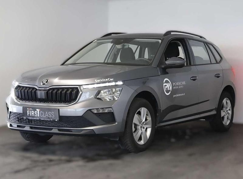 Mittelgrau metallic Gebraucht 2024 Skoda Kamiq Essence SUV | € 23.980 (Superpreis) - Bild 1/4