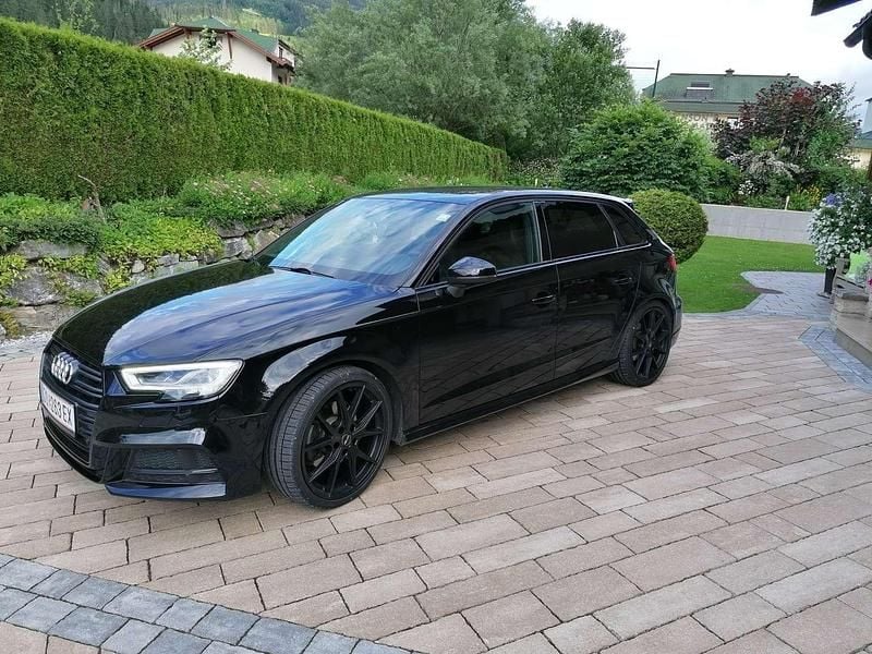 Schwarz Gebraucht 2017 Audi A3 S-Line Limousine | € 21.800 (Fairer Preis) - Bild 1/4