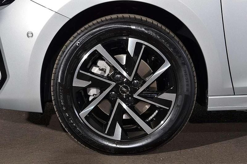 Gebraucht Opel Corsa 101 PS (74 kW) 2024 Silber Limousine