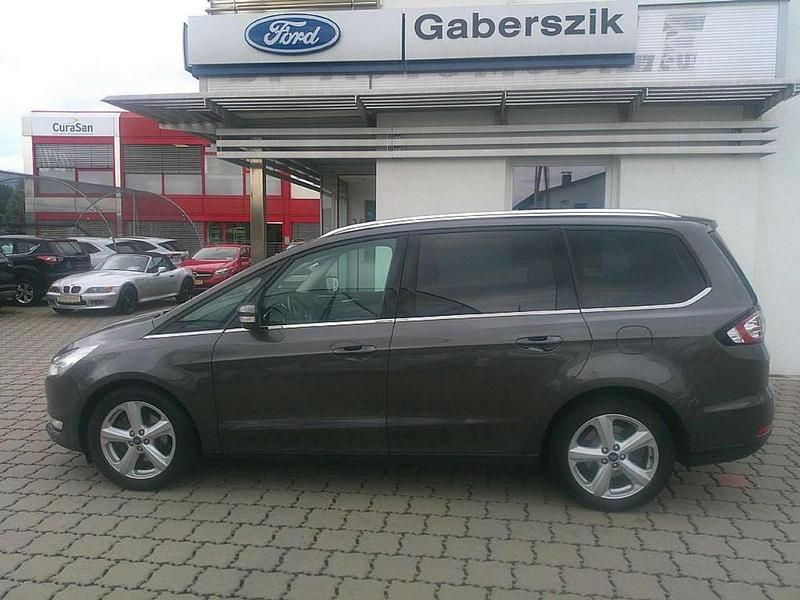 Gebraucht Ford Galaxy Titanium 150 PS (110 kW) 2017 Grau Van / Kleinbus