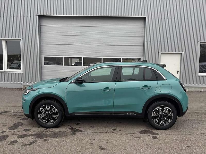 Neu Fiat 600 Pop 110 PS (80 kW) 2025 SUV