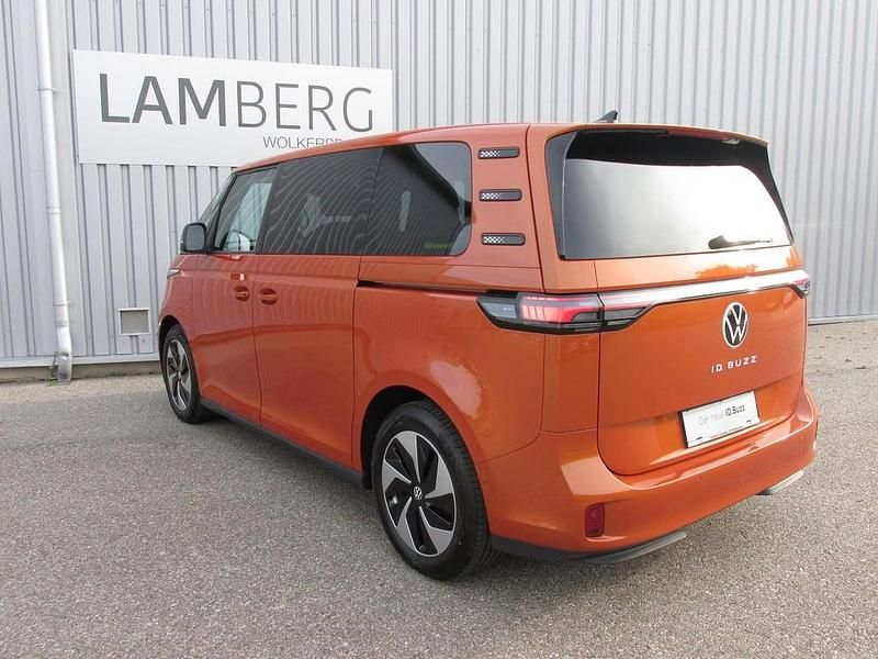 Gebraucht VW ID. Buzz Pro 150 kW (204 PS) 2023 Mittelorange  metallic Van / Kleinbus