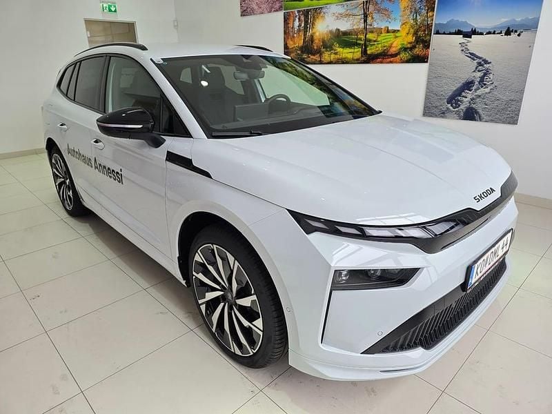 Skoda Enyaq Sportline Weiss