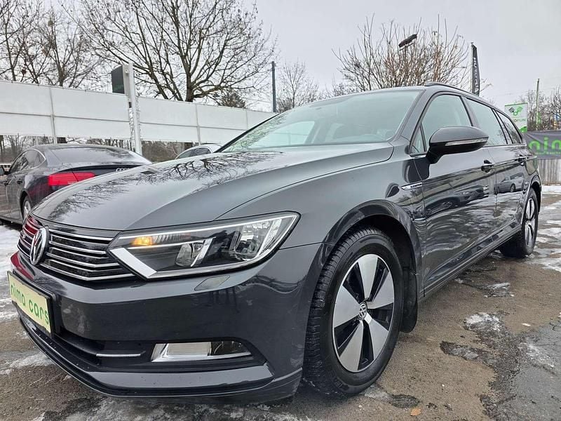Grau Gebraucht 2016 VW Passat Limousine | € 12.490 (Superpreis) - Bild 1/4