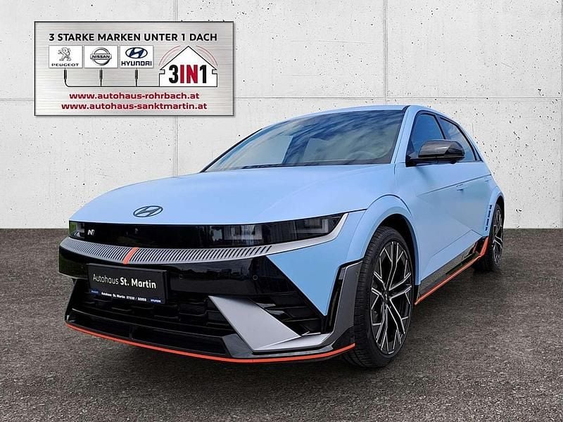 Blau Neu 2025 Hyundai Ioniq Kleinwagen | € 67.990 - Bild 1/4