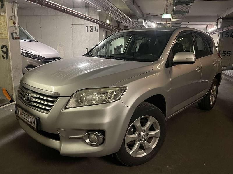 Gebraucht Toyota RAV4 150 PS (110 kW) 2011 Silber SUV