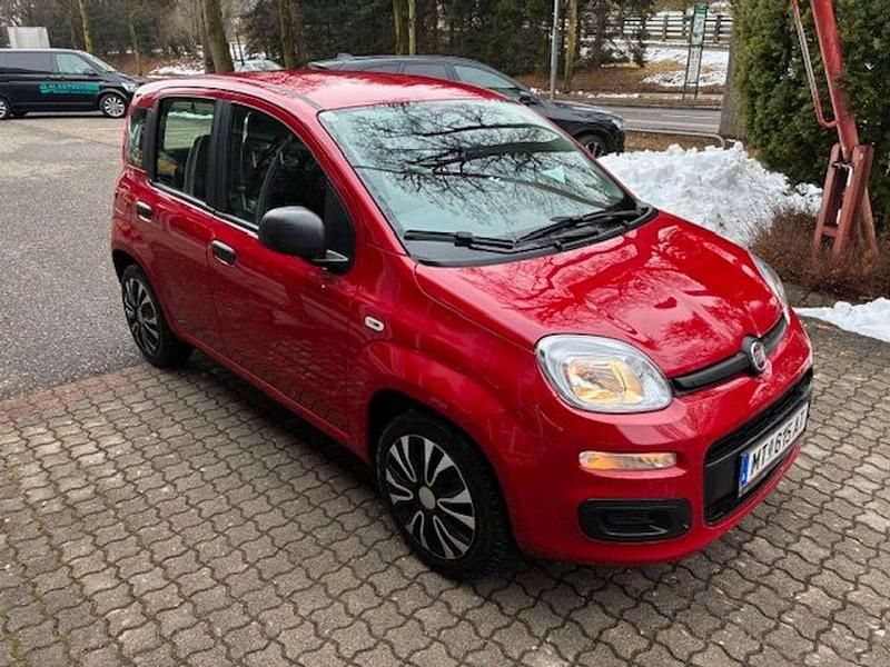 Gebraucht Fiat Panda 69 PS (50 kW) 2025 Rot Kleinwagen