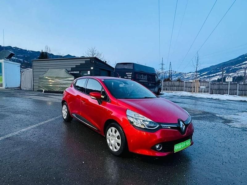 Gebraucht Renault Clio IV Expression 90 PS (66 kW) 2013 Rot Limousine