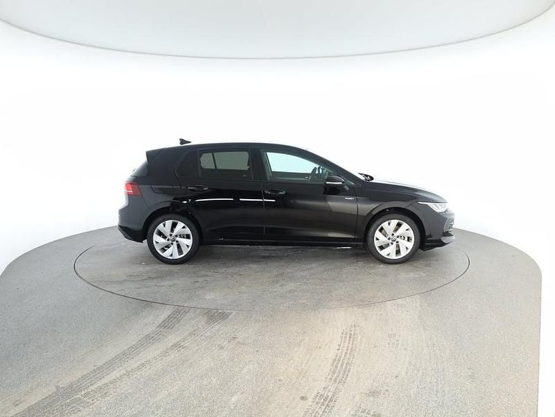 Neu VW Golf VIII 204 PS (150 kW) 2026 Schwarz  metallic