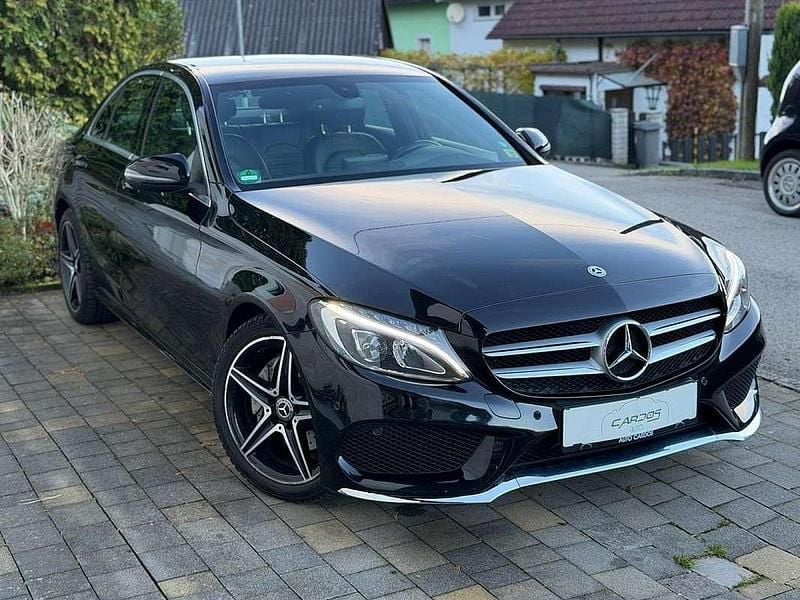 Gebraucht Mercedes C180 AMG line 116 PS (85 kW) 2019 Schwarz Limousine