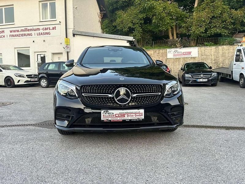 Gebraucht Mercedes GLC220 AMG line 170 PS (125 kW) 2019 Schwarz SUV