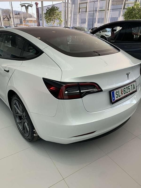 Gebraucht Tesla Model 3 152 kW (208 PS) 2022 Weiß Limousine