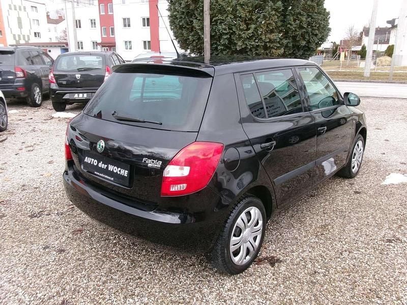 Gebraucht Skoda Fabia Ambiente 86 PS (63 kW) 2010 Schwarz Limousine